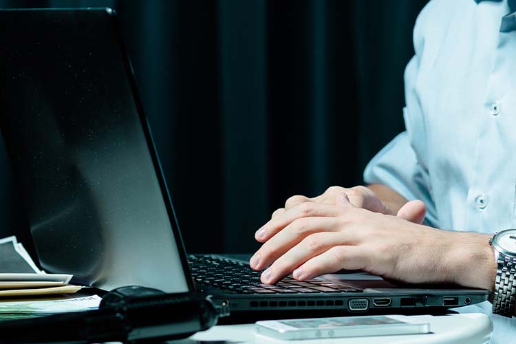 Business lawyer Laval