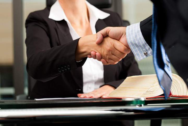 Protection de marques de commerce et droits d'auteur